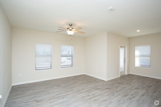 2 Bedroom, 2 Bath (Market Rate) 3107 floor plan
